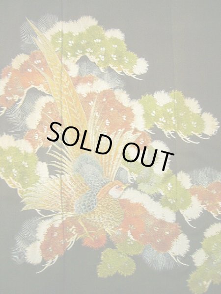 画像5: G0508H 黒留袖 女性用着物 家紋:桐 シルク(正絹)   黒, 雉 【中古】 【USED】 【リサイクル】 ★☆☆☆☆ (5)