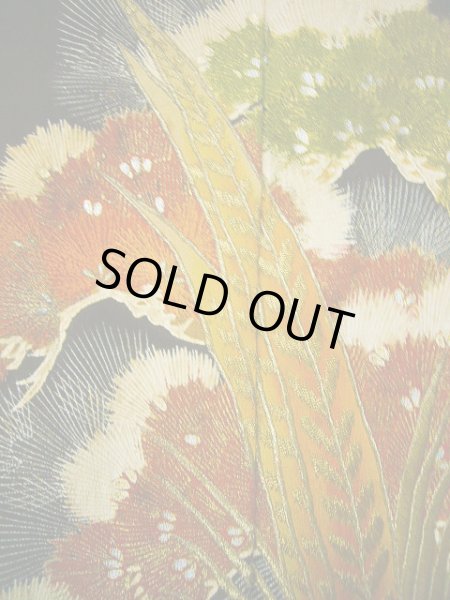 画像6: G0508H 黒留袖 女性用着物 家紋:桐 シルク(正絹)   黒, 雉 【中古】 【USED】 【リサイクル】 ★☆☆☆☆ (6)