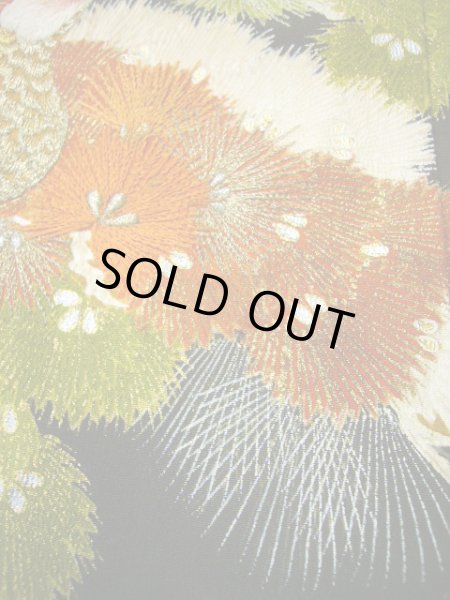 画像9: G0508H 黒留袖 女性用着物 家紋:桐 シルク(正絹)   黒, 雉 【中古】 【USED】 【リサイクル】 ★☆☆☆☆ (9)