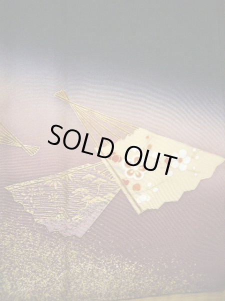 画像15: G0508R 黒留袖 女性用着物 家紋：蔦 シルク（正絹）   黒, 菊 【中古】 【USED】 【リサイクル】 ★★☆☆☆ (15)