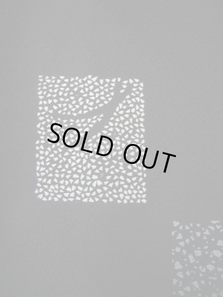 画像5: G0526A 小紋 女性用着物  化繊 シャイニーな スモーキーな 黒, 四角 【中古】 【USED】 【リサイクル】 ★★★★☆ (5)