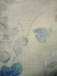 画像10: G0602E 紬 女性用着物  シルク（正絹） 淡い 青みのある グレー（灰色）, 花 【中古】 【USED】 【リサイクル】 ★★★★☆ (10)