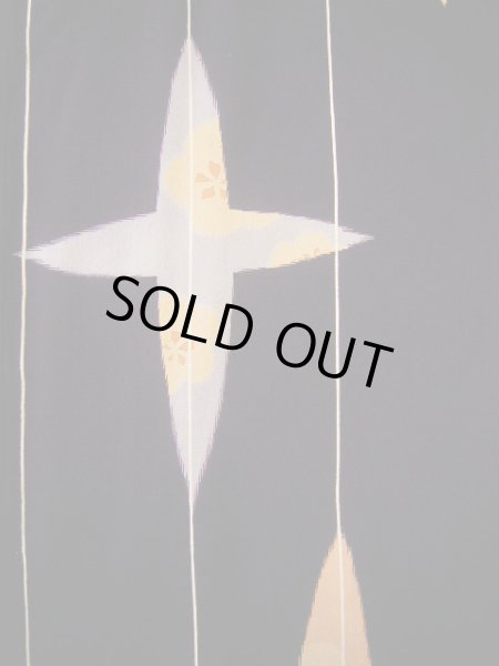 画像3: G0602F 小紋 女性用着物  シルク(正絹)  ダークな 紫, 十字 【中古】 【USED】 【リサイクル】 ★☆☆☆☆ (3)