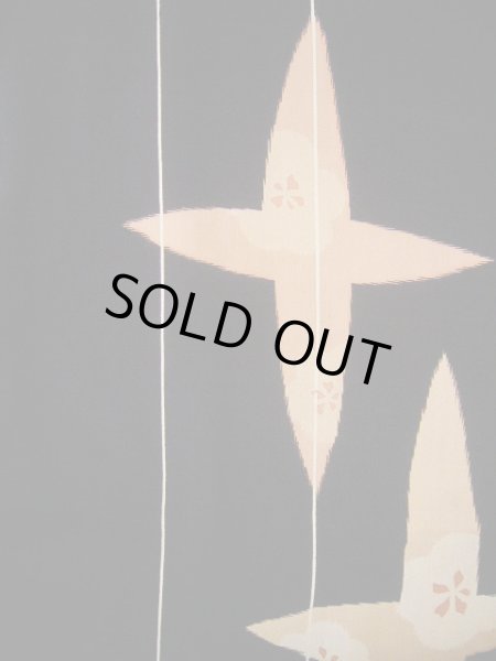 画像4: G0602F 小紋 女性用着物  シルク(正絹)  ダークな 紫, 十字 【中古】 【USED】 【リサイクル】 ★☆☆☆☆ (4)