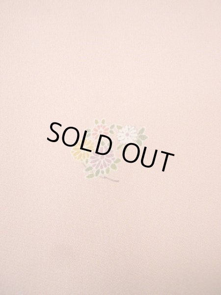 画像5: G0608E 小紋 女性用着物  シルク(正絹)  クリーミーな ピンク, 菊 【中古】 【USED】 【リサイクル】 ★★★★★ (5)