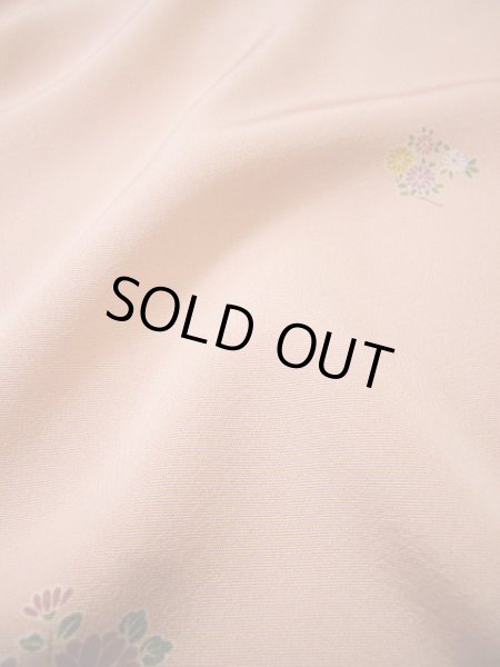 画像13: G0608E 小紋 女性用着物  シルク(正絹)  クリーミーな ピンク, 菊 【中古】 【USED】 【リサイクル】 ★★★★★ (13)