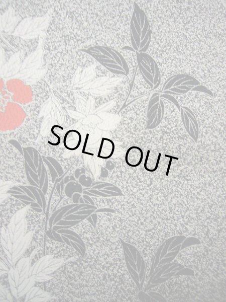 画像12: G0608X 小紋 女性用着物  シルク(正絹)   グレー(灰色), 花 【新古品】 【USED】 【リサイクル】 ★★★★★ (12)