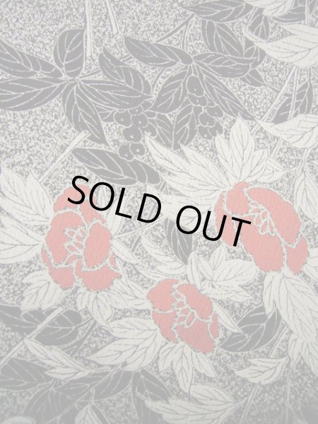 画像15: G0608X 小紋 女性用着物  シルク(正絹)   グレー(灰色), 花 【新古品】 【USED】 【リサイクル】 ★★★★★ (15)