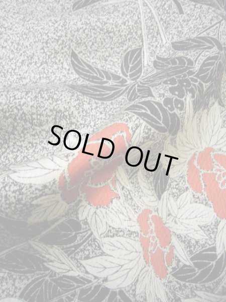 画像16: G0608X 小紋 女性用着物  シルク(正絹)   グレー(灰色), 花 【新古品】 【USED】 【リサイクル】 ★★★★★ (16)