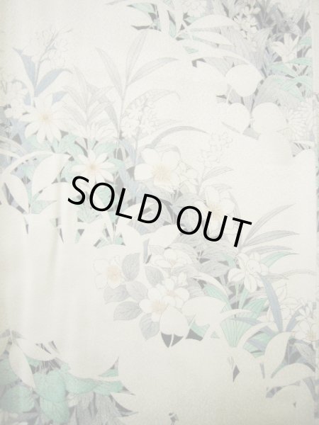 画像6: G0608Y 小紋 女性用着物  シルク(正絹)  シャイニーな オフ ホワイト, 百合 【新古品】 【USED】 【リサイクル】 ★★★★★ (6)