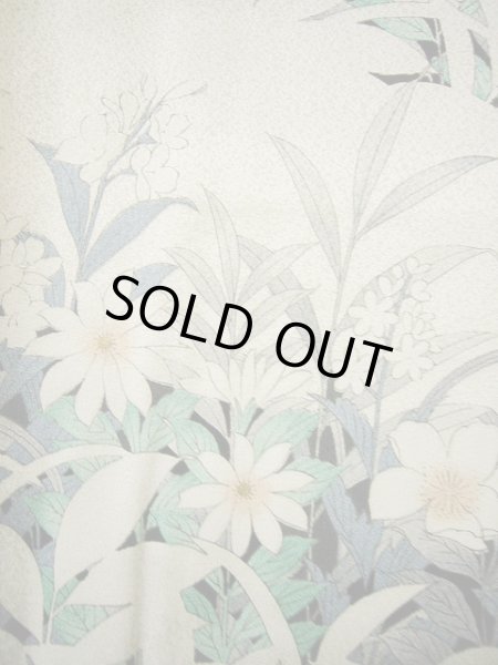 画像12: G0608Y 小紋 女性用着物  シルク(正絹)  シャイニーな オフ ホワイト, 百合 【新古品】 【USED】 【リサイクル】 ★★★★★ (12)