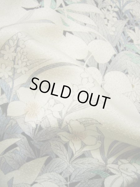 画像16: G0608Y 小紋 女性用着物  シルク(正絹)  シャイニーな オフ ホワイト, 百合 【新古品】 【USED】 【リサイクル】 ★★★★★ (16)