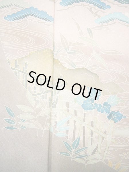 画像10: G0629K 訪問着 女性用着物  シルク（正絹） 淡い 紫がかった グレー（灰色）, 鶴 【中古】 【USED】 【リサイクル】 ★★★★☆ (10)