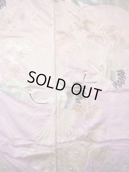 画像11: G0805F 打掛 女性用着物  シルク（正絹） シャイニーな 薄い ピンク, 鶴 【中古】 【USED】 【リサイクル】 ★★★★☆ (11)