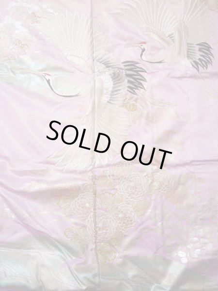 画像12: G0805F 打掛 女性用着物  シルク（正絹） シャイニーな 薄い ピンク, 鶴 【中古】 【USED】 【リサイクル】 ★★★★☆ (12)