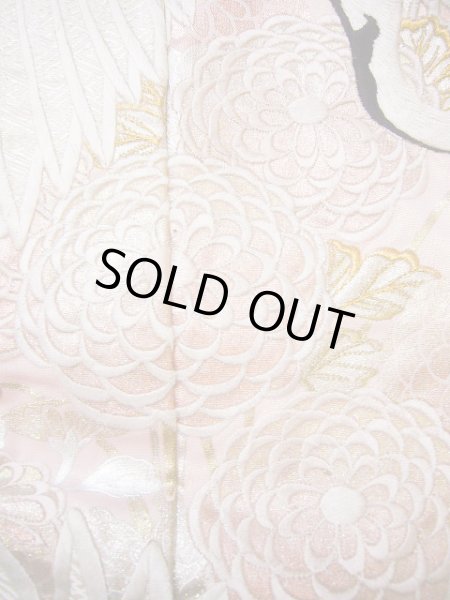 画像17: G0805F 打掛 女性用着物  シルク（正絹） シャイニーな 薄い ピンク, 鶴 【中古】 【USED】 【リサイクル】 ★★★★☆ (17)