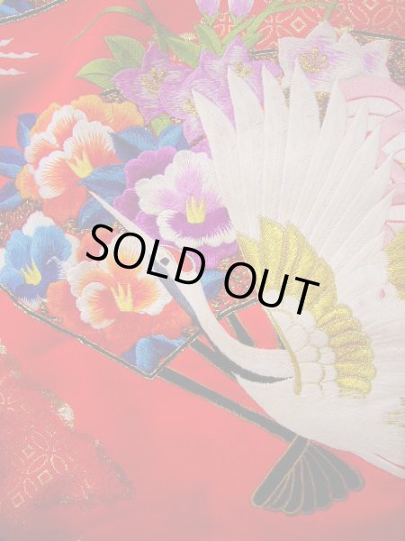 画像20: G0805V 打掛 女性用着物  シルク(正絹)  明るい 赤, 鶴 【中古】 【USED】 【リサイクル】 ★★★★☆ (20)