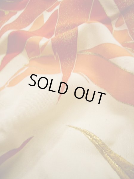 画像19: G0805Z 打掛 女性用着物 友禅、裾カバー シルク(正絹)   朱赤, 鶴 【中古】 【USED】 【リサイクル】 ★★★☆☆ (19)