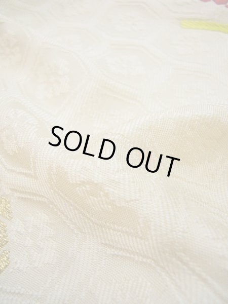 画像14: G0826A 打掛 女性用着物 十二単風 シルク(正絹)   オフ ホワイト, 菊 【中古】 【USED】 【リサイクル】 ★★★☆☆ (14)