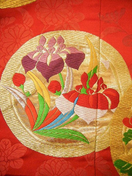 画像12: G0826E 打掛 女性用着物  シルク(正絹)  ダークな 朱赤, 丸 【中古】 【USED】 【リサイクル】 ★★★☆☆ (12)