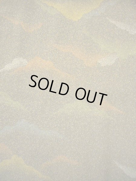 画像2: G0916Q 小紋 女性用着物  シルク（正絹）  クリーミーな ブラウン（茶色）, 山 【中古】 【USED】 【リサイクル】 ★★☆☆☆ (2)