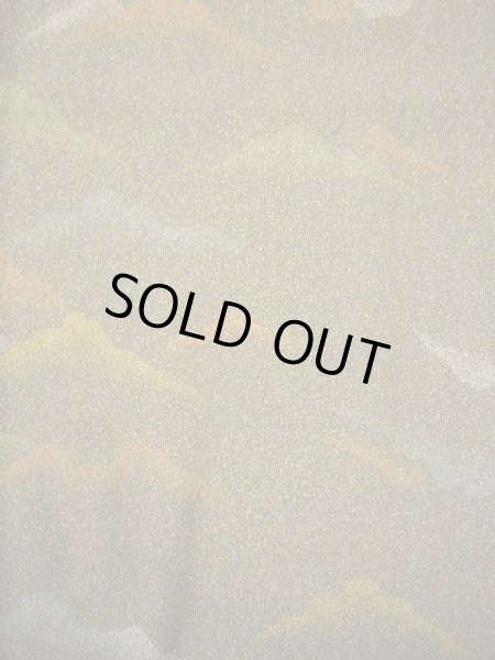 画像3: G0916Q 小紋 女性用着物  シルク（正絹）  クリーミーな ブラウン（茶色）, 山 【中古】 【USED】 【リサイクル】 ★★☆☆☆ (3)