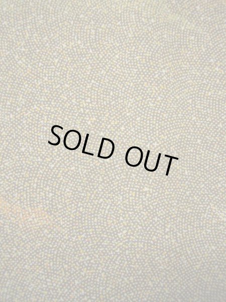 画像9: G0916Q 小紋 女性用着物  シルク（正絹）  クリーミーな ブラウン（茶色）, 山 【中古】 【USED】 【リサイクル】 ★★☆☆☆ (9)