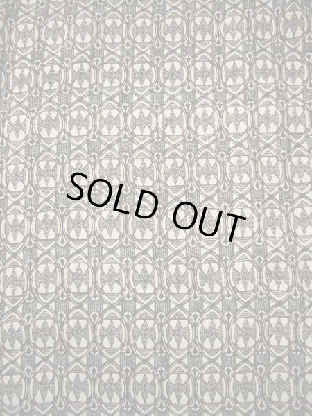 画像3: G0916S 小紋 女性用着物  シルク（正絹）   白, 幾何学模様 ダークな【中古】 【USED】 【リサイクル】 ★★☆☆☆ (3)