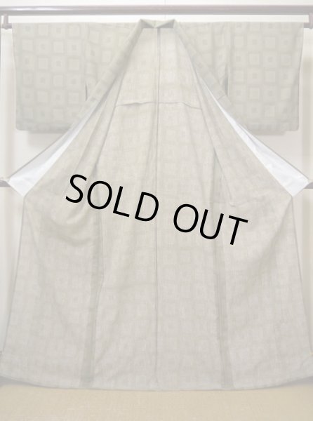 画像2: G0921V 小紋 女性用着物 単衣 化繊 スモーキーな 緑がかった ベージュ, 十字 【中古】 【USED】 【リサイクル】 ★★★★☆ (2)