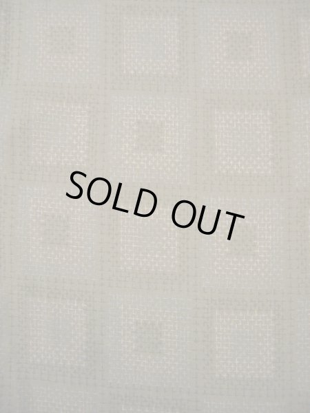 画像3: G0921V 小紋 女性用着物 単衣 化繊 スモーキーな 緑がかった ベージュ, 十字 【中古】 【USED】 【リサイクル】 ★★★★☆ (3)