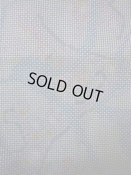 画像6: G0925T 大島紬 女性用着物 縦横紬 シルク(正絹)  薄い グレー(灰色), 幾何学模様 【中古】 【USED】 【リサイクル】 ★★★☆☆ (6)