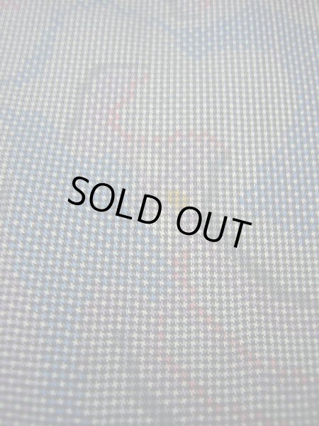 画像12: G0925T 大島紬 女性用着物 縦横紬 シルク(正絹)  薄い グレー(灰色), 幾何学模様 【中古】 【USED】 【リサイクル】 ★★★☆☆ (12)