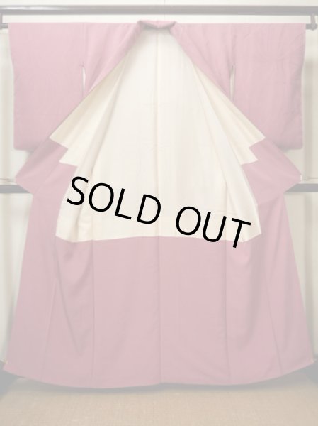 画像2: G1013Q 色無地 女性用着物  シルク（正絹）  クリーミーな ラズベリー, 花 【中古】 【USED】 【リサイクル】 ★★★★☆ (2)