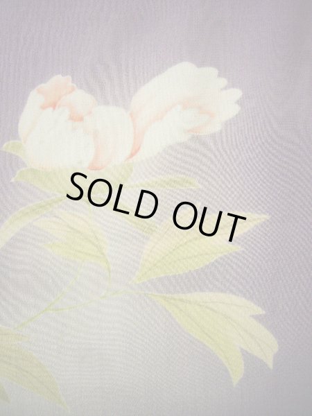 画像15: G1027A 訪問着 女児用着物 錦紗縮緬  シルク(正絹)  スモーキーな 藤, ぼたん 【中古】 【USED】 【リサイクル】 ★☆☆☆☆ (15)