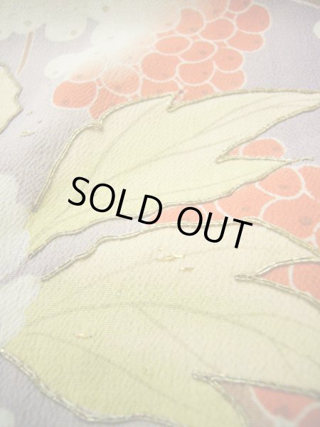 画像21: G1027A 訪問着 女児用着物 錦紗縮緬  シルク(正絹)  スモーキーな 藤, ぼたん 【中古】 【USED】 【リサイクル】 ★☆☆☆☆ (21)