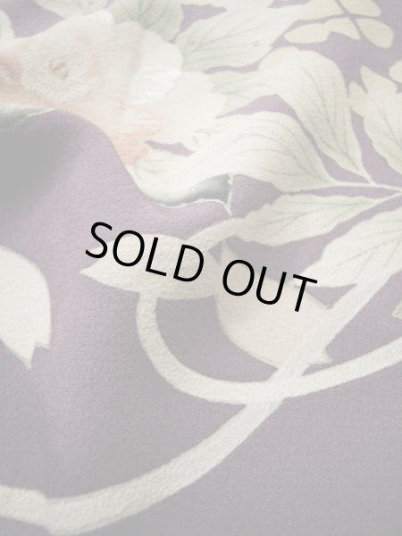 画像25: G1027L 訪問着 女性用着物 錦紗縮緬　 シルク（正絹）   藤, 桜 【中古】 【USED】 【リサイクル】 ★★☆☆☆ (25)