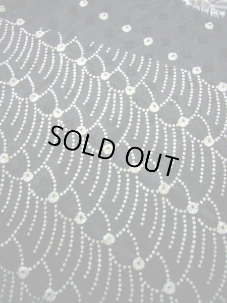 画像15: G1102L 訪問着 女性用着物 辻が花、嘘つき袖付き シルク（正絹）   黒, 小さな点々 【中古】 【USED】 【リサイクル】 ★★☆☆☆ (15)