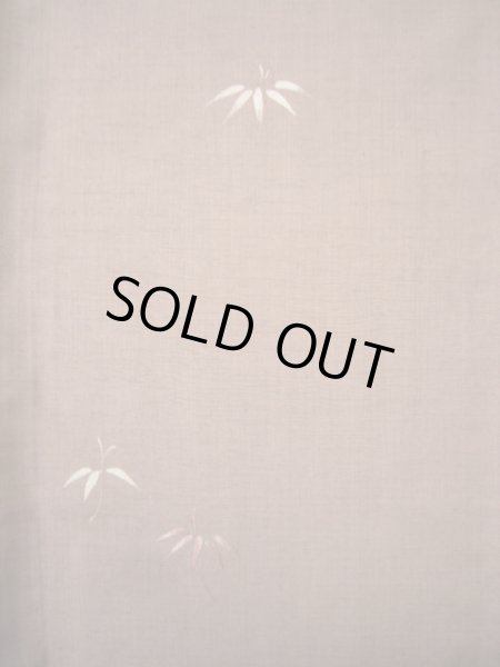 画像6: G1102Q 付下げ 女性用着物 単衣 シルク(正絹) スモーキーな 薄い ブラウン(茶色), 笹 【中古】 【USED】 【リサイクル】 ★★★☆☆ (6)