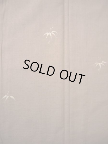 画像8: G1102Q 付下げ 女性用着物 単衣 シルク(正絹) スモーキーな 薄い ブラウン(茶色), 笹 【中古】 【USED】 【リサイクル】 ★★★☆☆ (8)