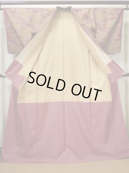 画像2: G1105W 大島紬 女性用着物 縦横紬 シルク(正絹) スモーキーな 薄い 赤, 花 【中古】 【USED】 【リサイクル】 ★★★☆☆ (2)