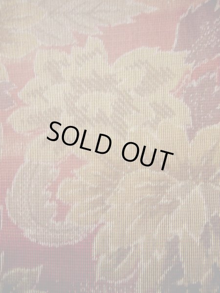 画像6: G1105W 大島紬 女性用着物 縦横紬 シルク(正絹) スモーキーな 薄い 赤, 花 【中古】 【USED】 【リサイクル】 ★★★☆☆ (6)