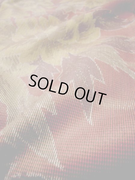 画像12: G1105W 大島紬 女性用着物 縦横紬 シルク(正絹) スモーキーな 薄い 赤, 花 【中古】 【USED】 【リサイクル】 ★★★☆☆ (12)