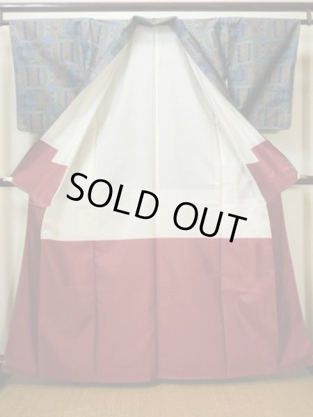 画像2: G1105X 大島紬 女性用着物 横双紬 シルク（正絹）   グレー（灰色）, 抽象的模様 【中古】 【USED】 【リサイクル】 ★★★★★ (2)