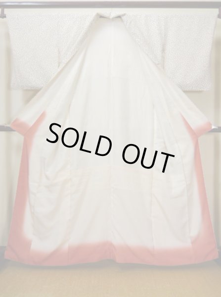 画像2: H0308O 小紋 女性用着物  シルク(正絹)  クリーミーな オフ ホワイト, とうがらし 【中古】 【USED】 【リサイクル】 ★★★☆☆ (2)