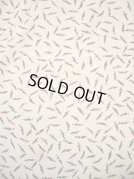 画像4: H0308O 小紋 女性用着物  シルク(正絹)  クリーミーな オフ ホワイト, とうがらし 【中古】 【USED】 【リサイクル】 ★★★☆☆ (4)