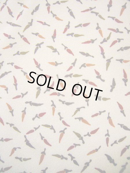 画像5: H0308O 小紋 女性用着物  シルク(正絹)  クリーミーな オフ ホワイト, とうがらし 【中古】 【USED】 【リサイクル】 ★★★☆☆ (5)