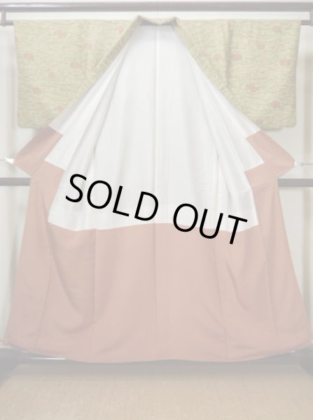 画像2: H0308P 小紋 女性用着物  シルク(正絹)  薄い カーキ, 風景 【中古】 【USED】 【リサイクル】 ★★★☆☆ (2)