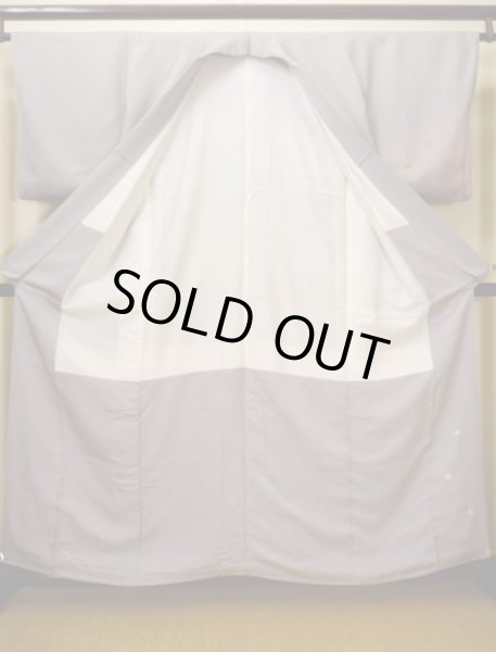 画像2: H0317H 訪問着 女性用着物  シルク(正絹)  薄い グレー(灰色), 花 【中古】 【USED】 【リサイクル】 ★★☆☆☆ (2)