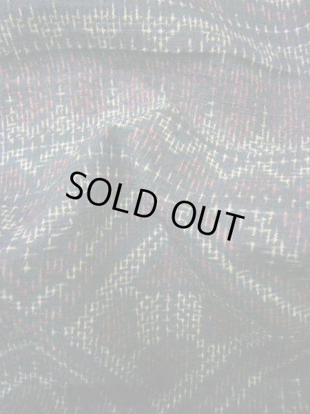 画像10: H0728O 紬 女性用着物  シルク（正絹） スモーキーな 緑がかった 黒, 幾何学模様 【中古】 【USED】 【リサイクル】 ★★★☆☆ (10)