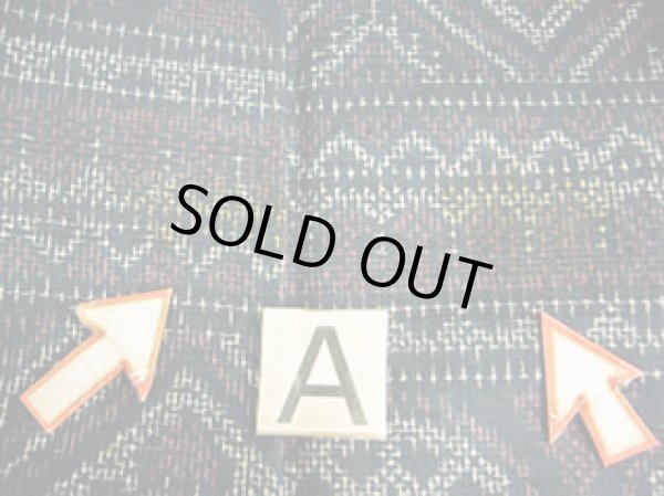 画像12: H0728O 紬 女性用着物  シルク（正絹） スモーキーな 緑がかった 黒, 幾何学模様 【中古】 【USED】 【リサイクル】 ★★★☆☆ (12)